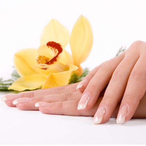 BELLA NAILS & SPA - manicure