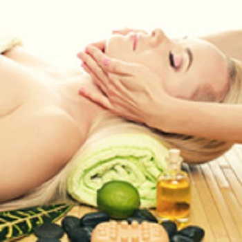 BELLA NAILS & SPA - Facial Therapy